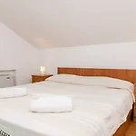 Mondo ゲストハウス Mokošica