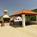 ゲストハウス Mondo Mokošica