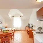 Mondo 3*