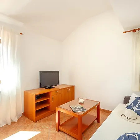 Mondo Konukevi 3*